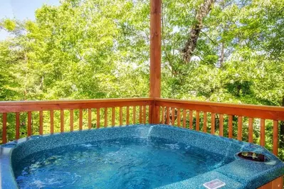 hot tub in Gatlinburg cabin