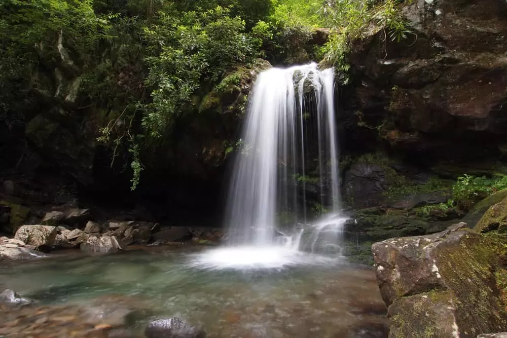 grotto falls hike