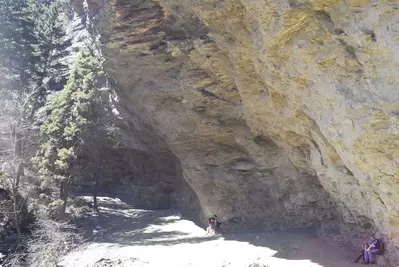 alum cave bluff in the smoky mountains