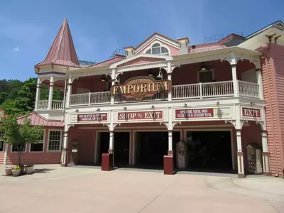 emporium at dollywood