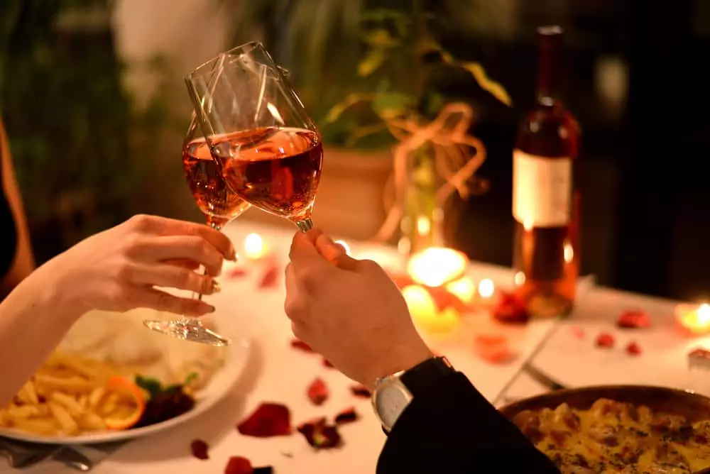 romantic dinner with wine