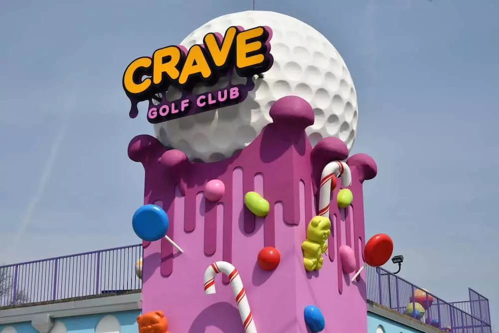 Crave Indoor Mini Golf