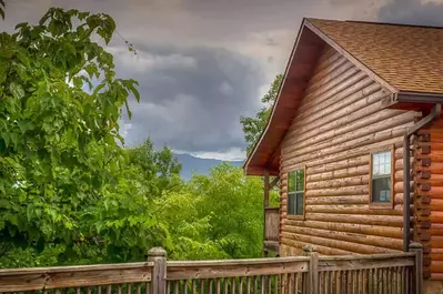 outside of gatlinburg cabin with pool