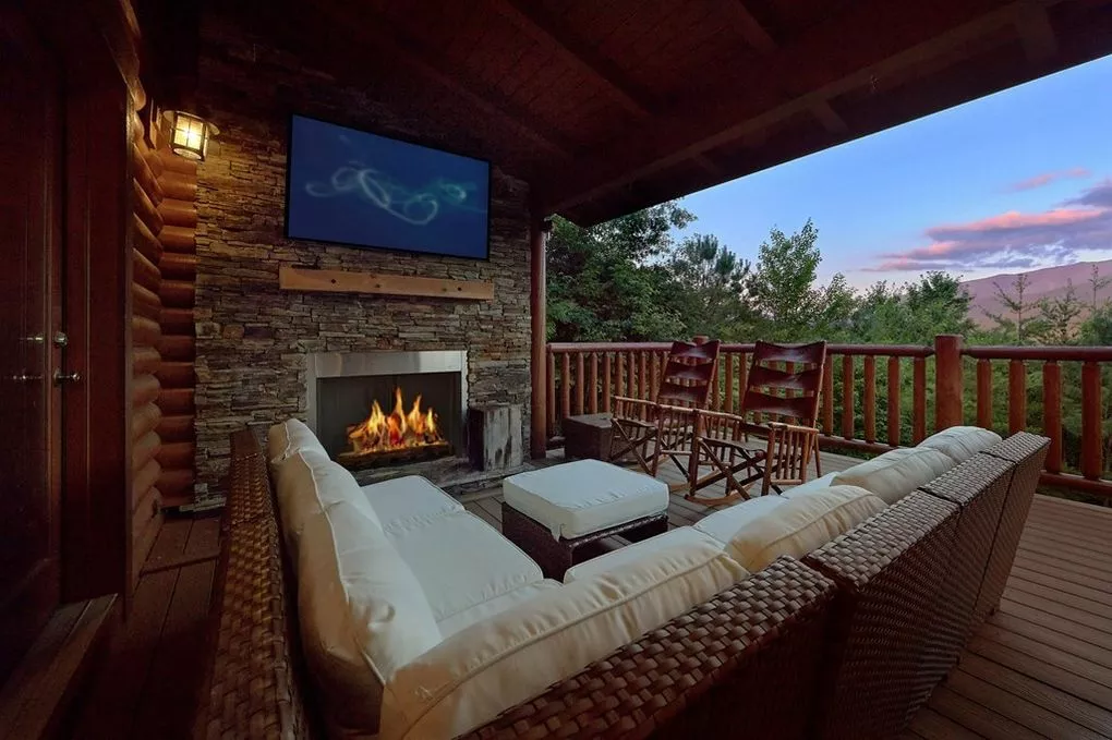 Smoky Peak Lodge