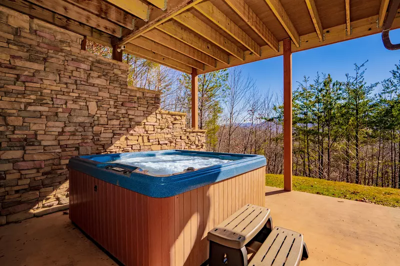 Smoky Peak Lodge