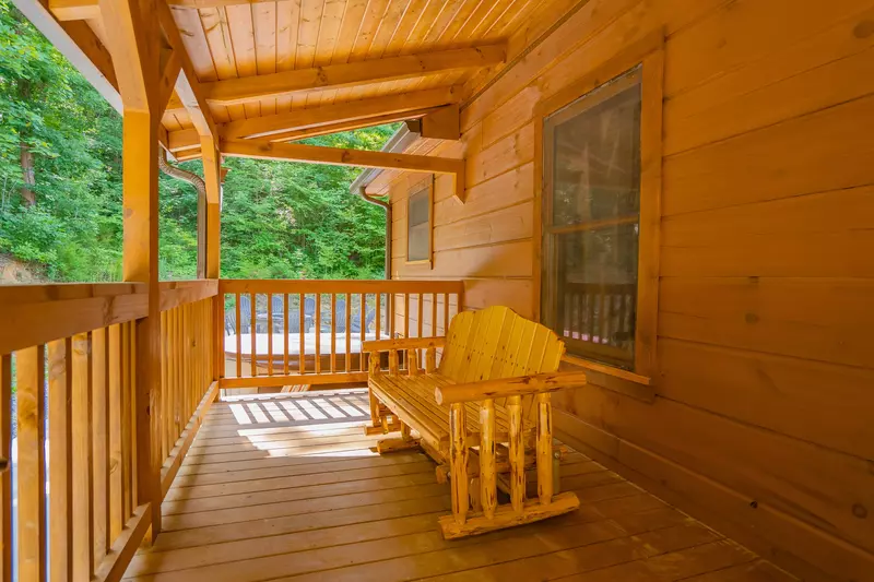 The Grand Cedar Hideaway